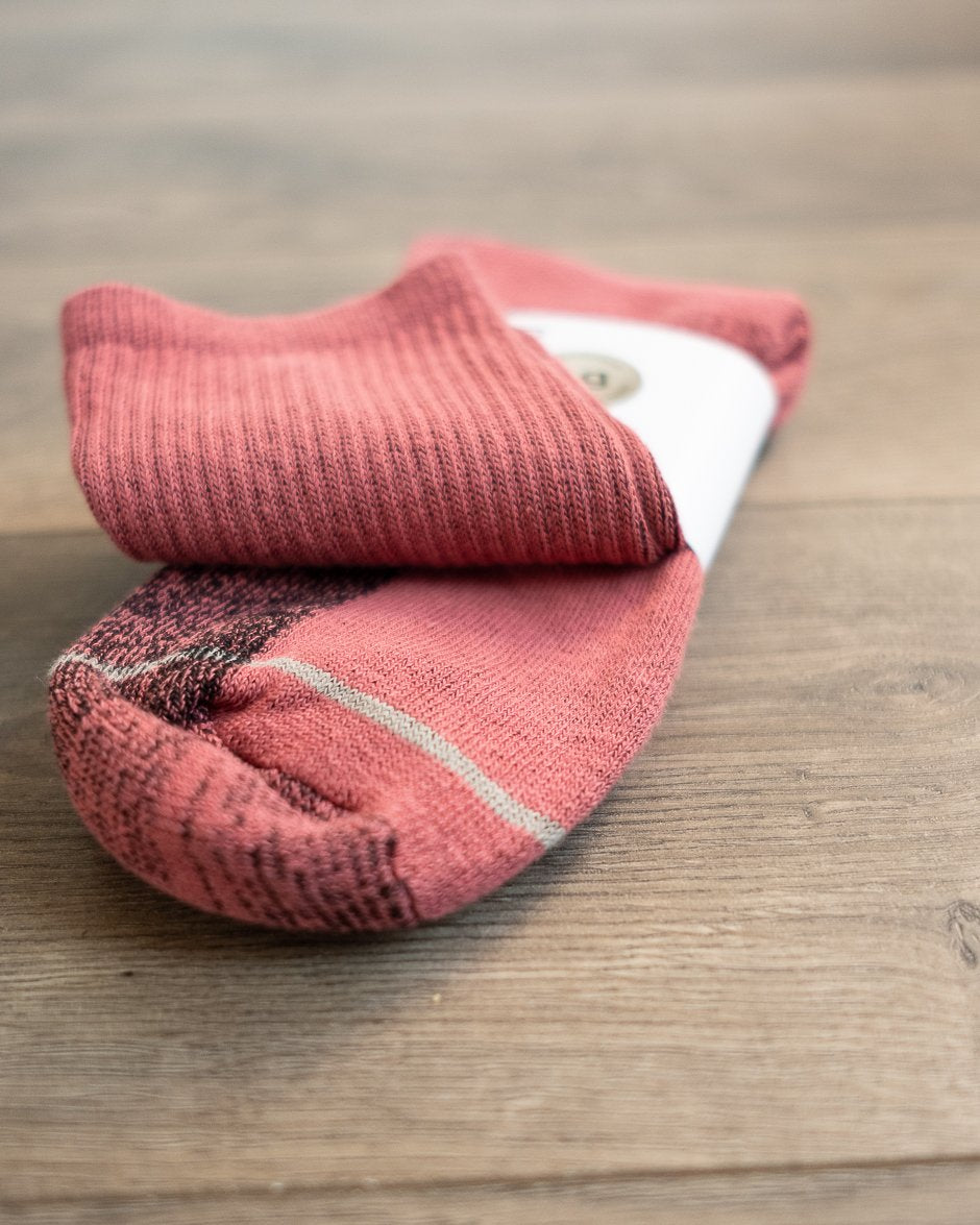 American Trench Silver Crew Socks Dusty Rose
