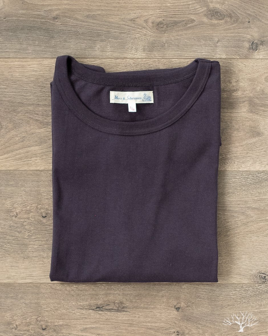 Merz b. Schwanen 1950s Tee in Night Blue