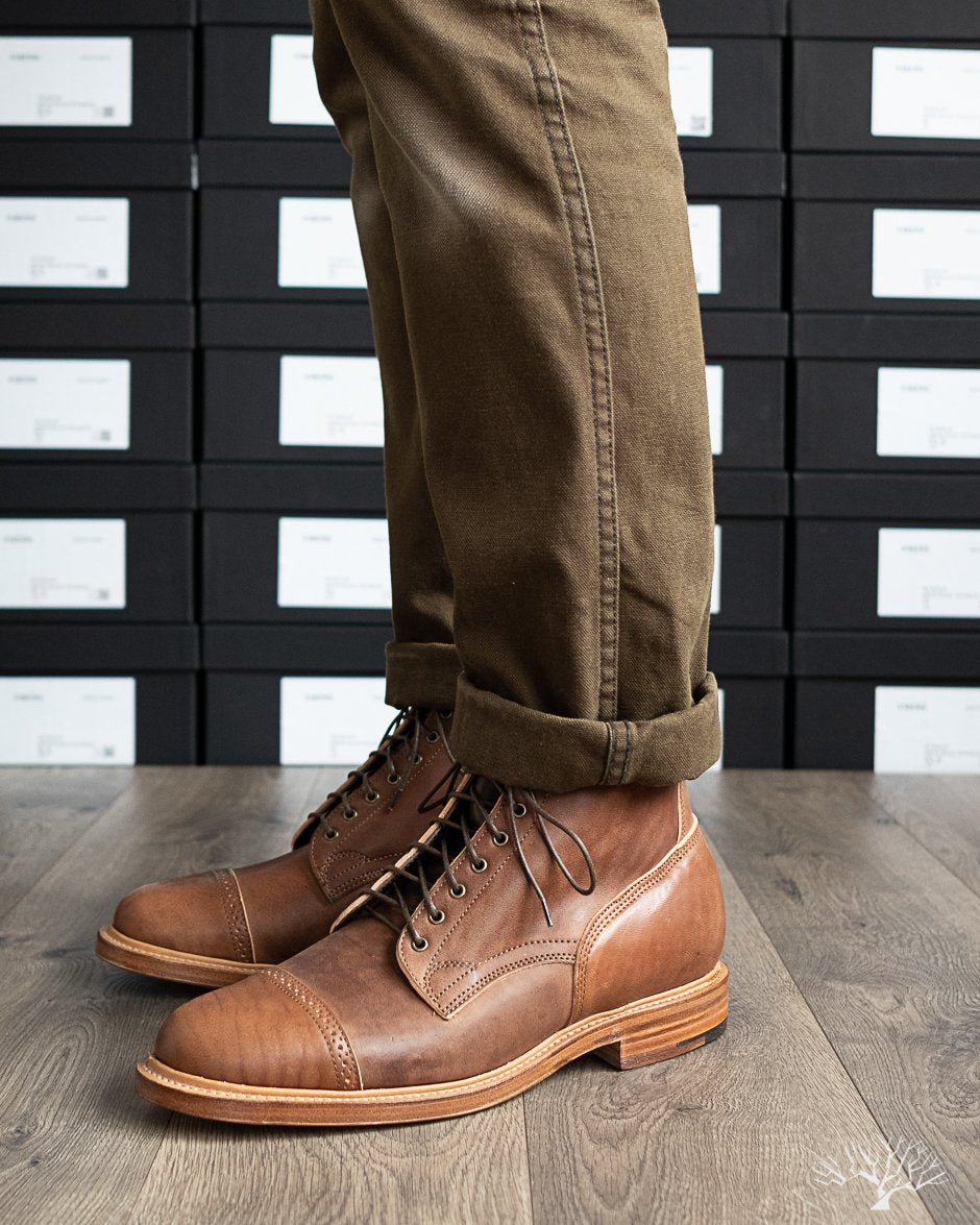 Viberg Brown Horsebutt Bobcat Boot comes in a 1035 Last, Dove Tail heel and Natural Leather Sole