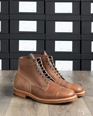 Viberg Brown Horsebutt Bobcat Boot comes in a 1035 Last, Dove Tail heel and Natural Leather Sole