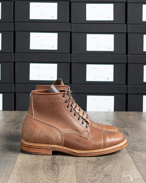 Viberg Brown Horsebutt Bobcat Boot comes in a 1035 Last, Dove Tail heel and Natural Leather Sole