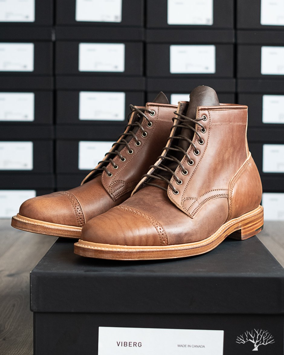 Viberg Brown Horsebutt Bobcat Boot comes in a 1035 Last, Dove Tail heel and Natural Leather Sole